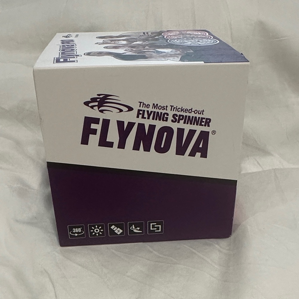 Flynova Pro Flying Spinner Toy - Picture 2 of 6